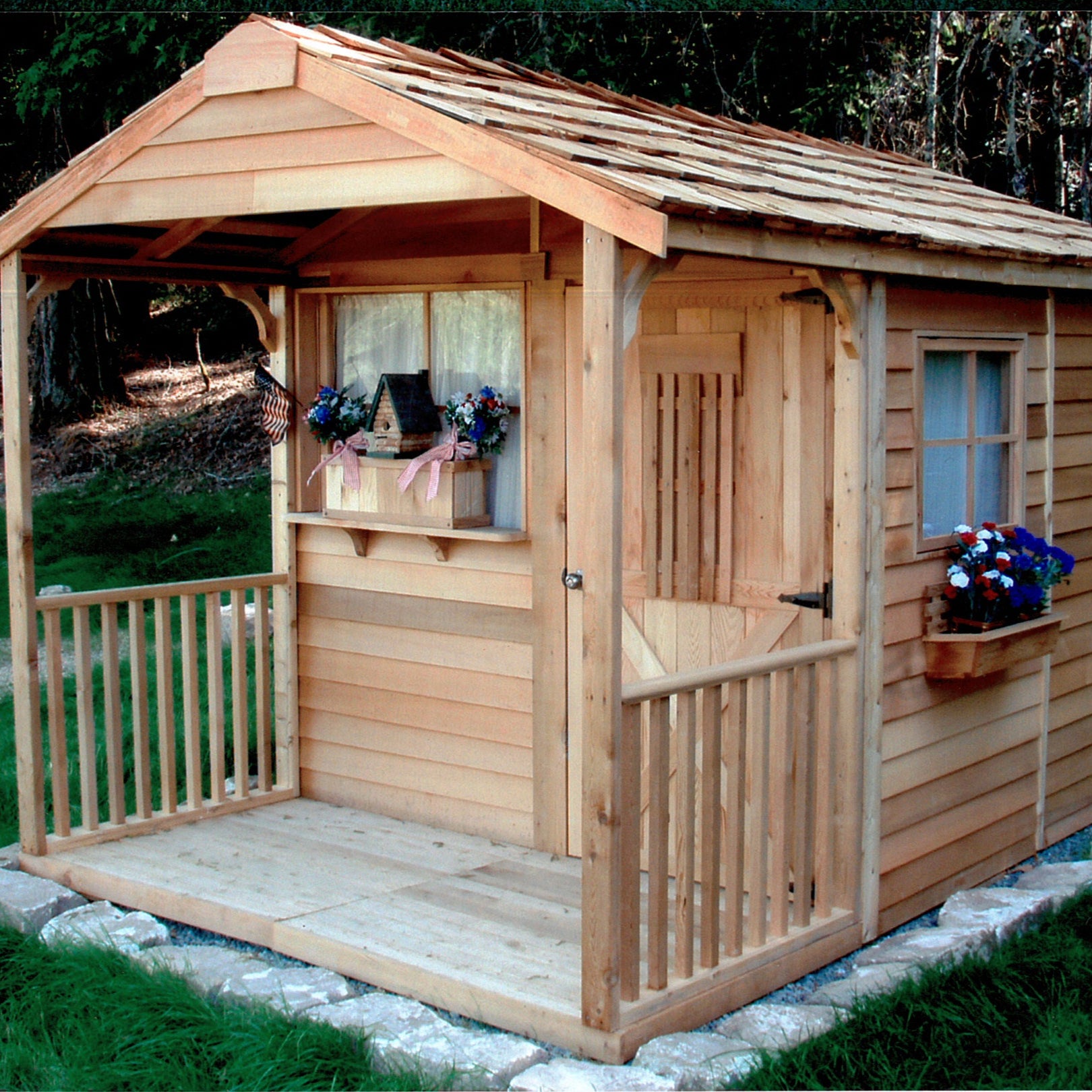 clubhouse with bird feeder
