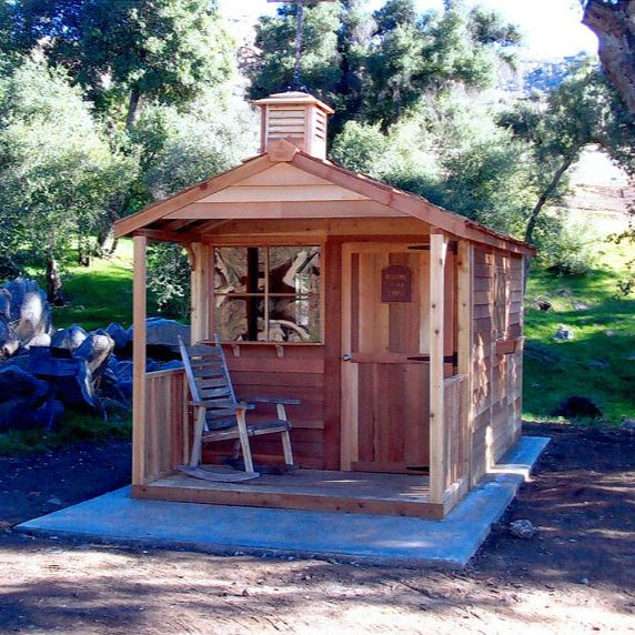 clubhouse with porch chair