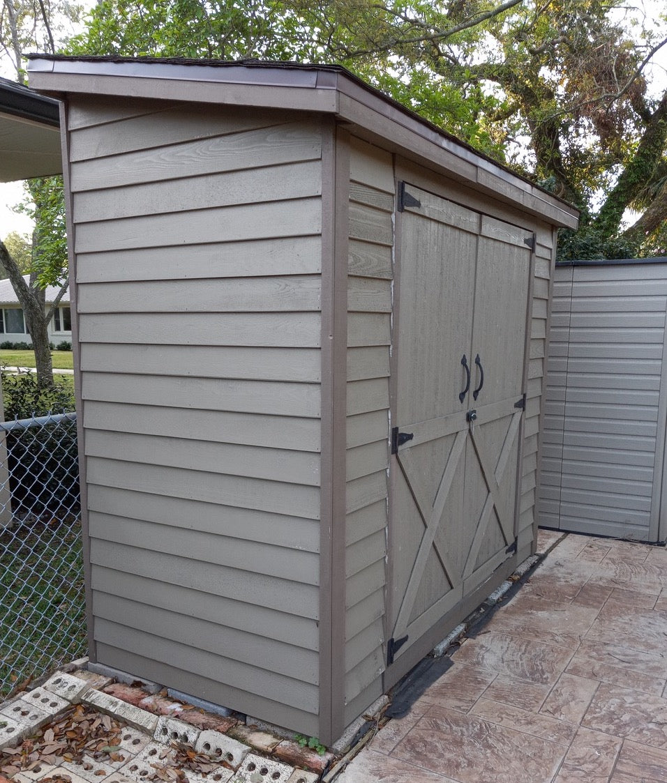 painted 8'x4' storage shed with double doors